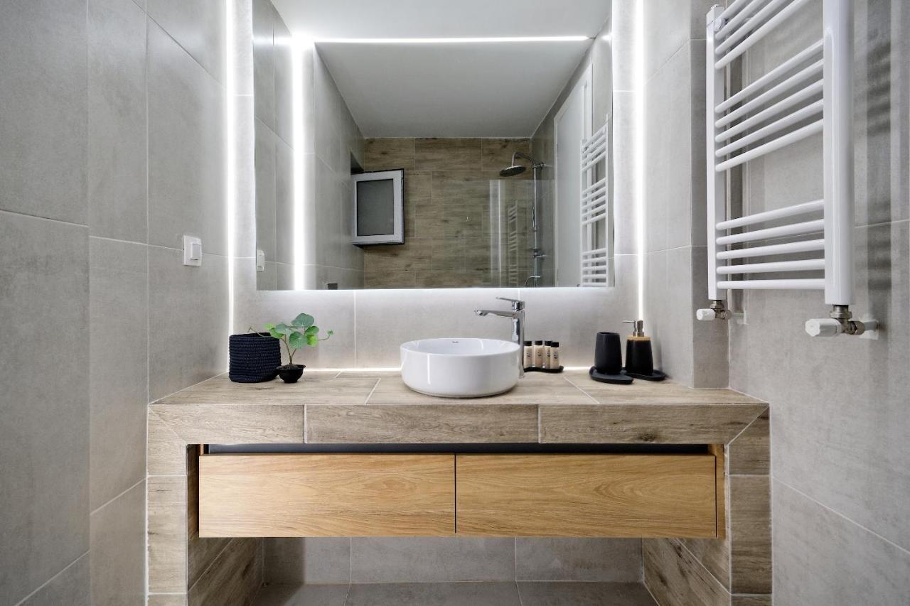Elegant Big Apartment In Athens Center With Balcony Экстерьер фото