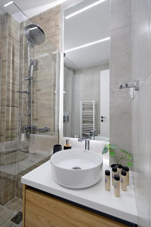 Elegant Big Apartment In Athens Center With Balcony Экстерьер фото